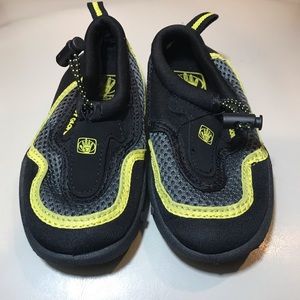 Body Glove Water Shoe